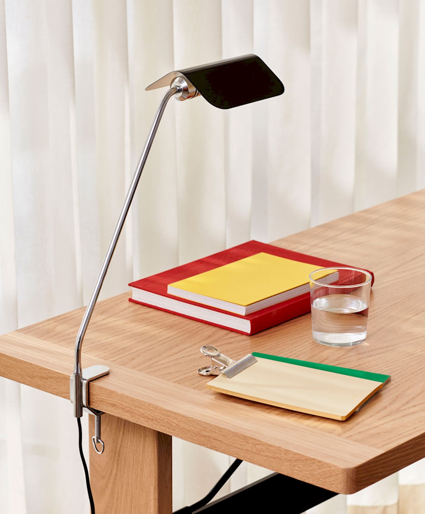 Lampe de bureau Apex Desk Clip - Hay Design