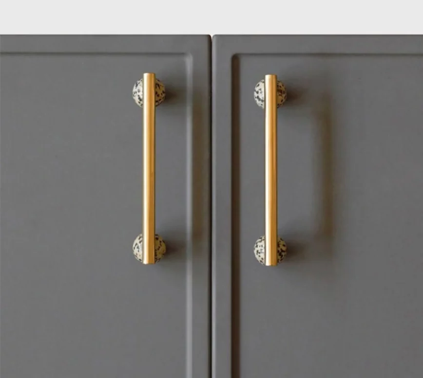 Poignée de porte de placard barre dorée et boule en marbre etsy